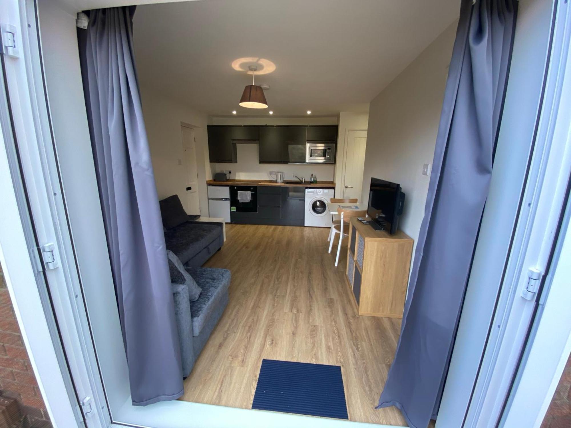 ווטרלוביל Arragon Short-Stay Apartments מראה חיצוני תמונה